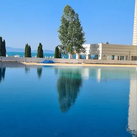 Festa първа линия Διαμέρισμα